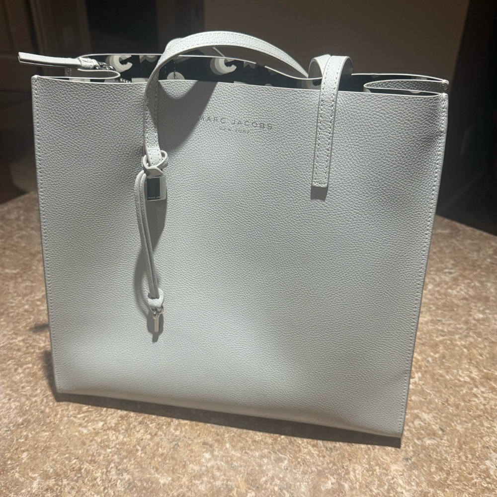 Marc Jacobs Grey Leather Tote